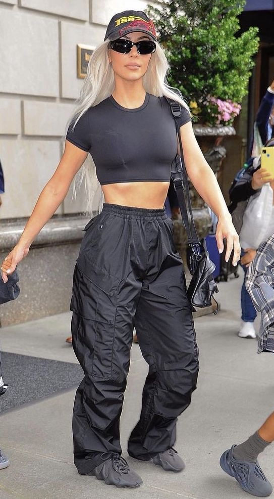 5 Kim Kardashian Outfits That Are The Perfect Addition To Your Closet ...